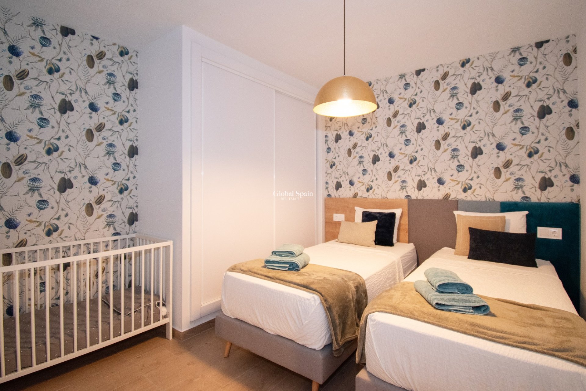 Resale - VILLA -
ORIHUELA COSTA - Costa Blanca