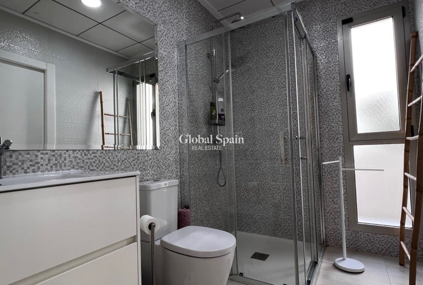 Resale - VILLA -
ORIHUELA COSTA - Costa Blanca