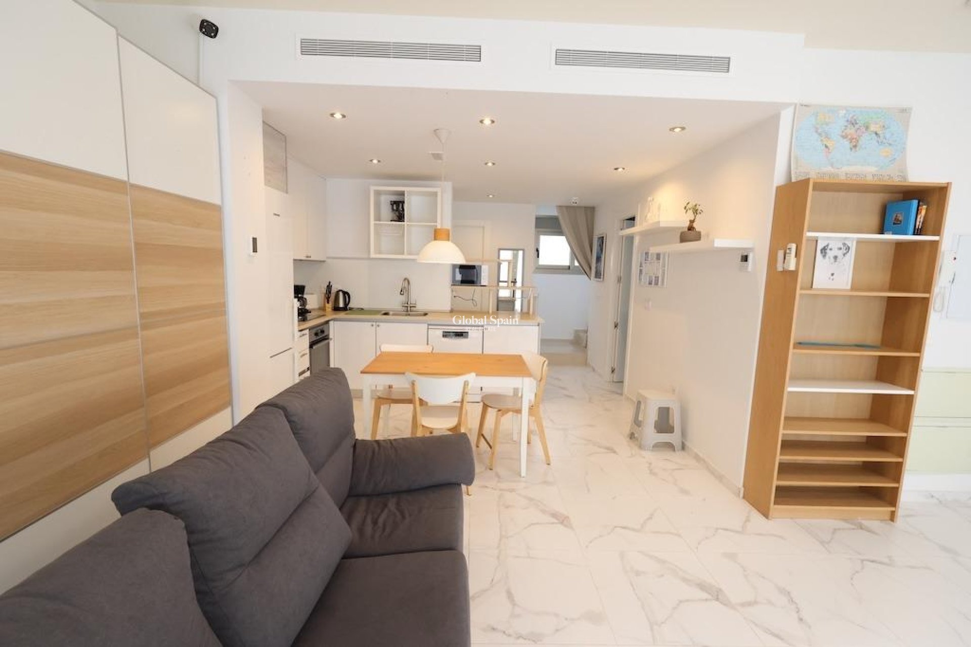 Resale - VILLA -
ORIHUELA COSTA - Costa Blanca