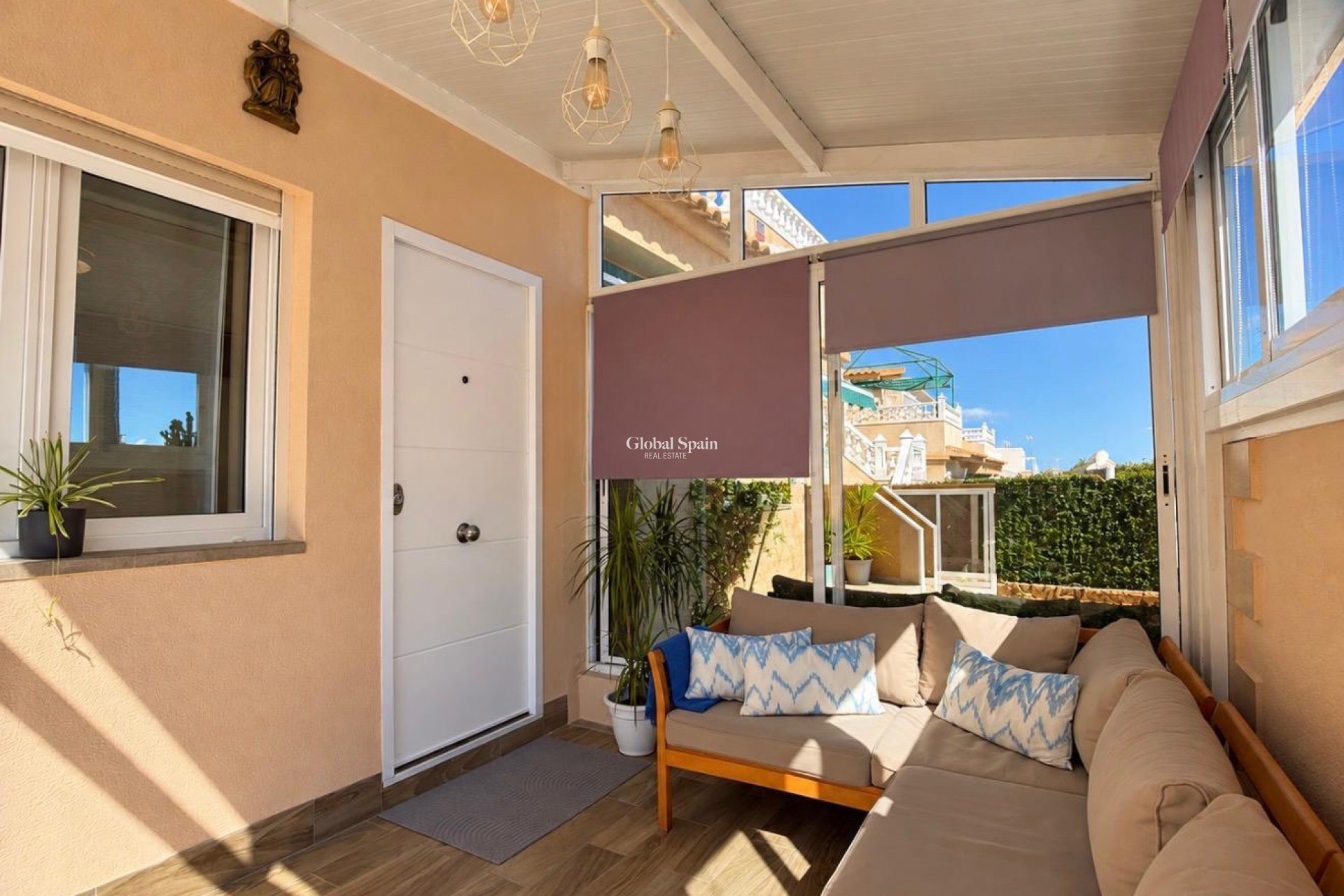 Resale - VILLA -
ORIHUELA COSTA - Costa Blanca