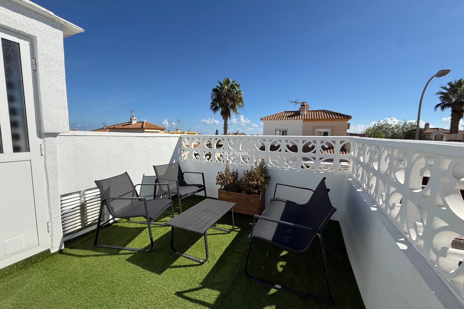 Resale - VILLA -
ORIHUELA COSTA - Costa Blanca