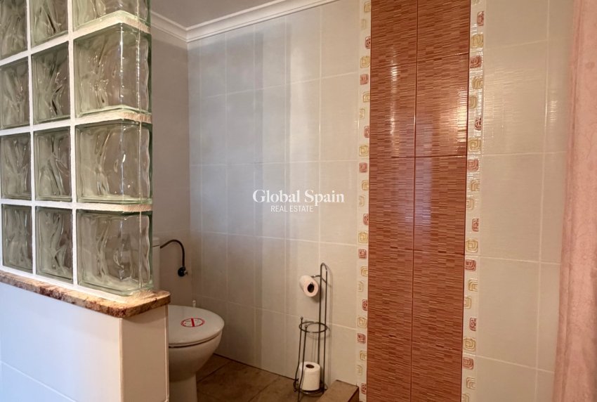 Resale - VILLA -
ORIHUELA COSTA - Costa Blanca