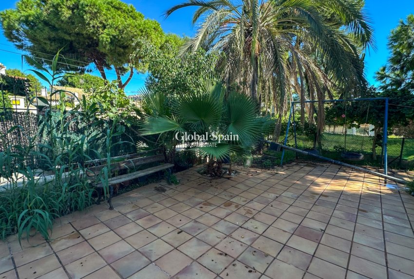 Resale - VILLA -
ORIHUELA COSTA - Costa Blanca