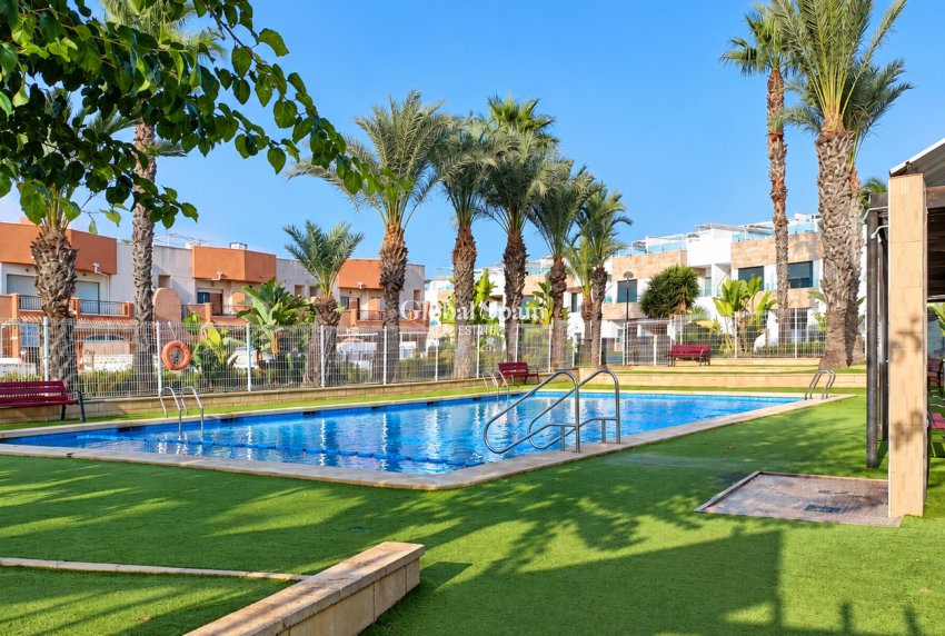 Resale - VILLA -
ORIHUELA COSTA - Costa Blanca