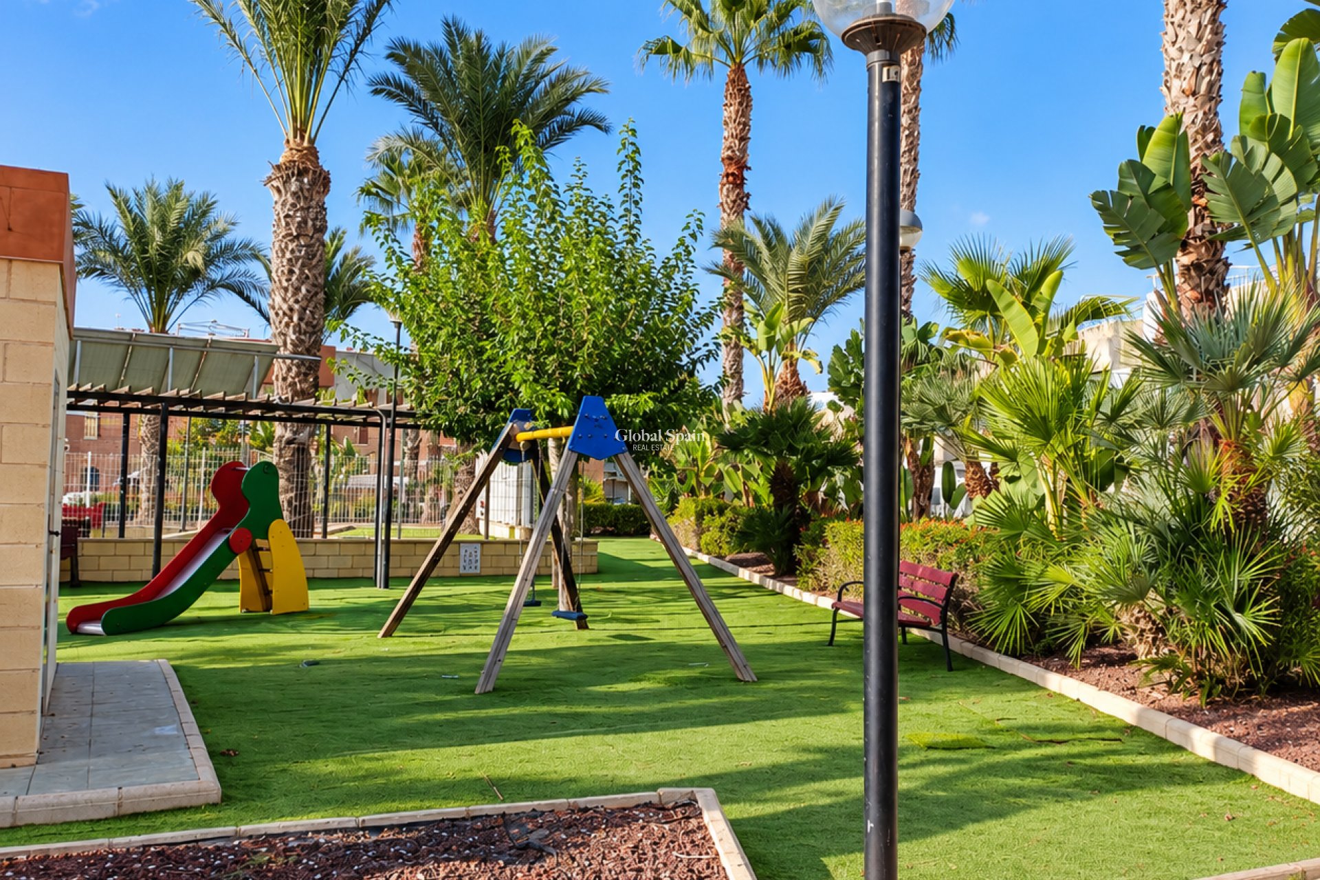 Resale - VILLA -
ORIHUELA COSTA - Costa Blanca