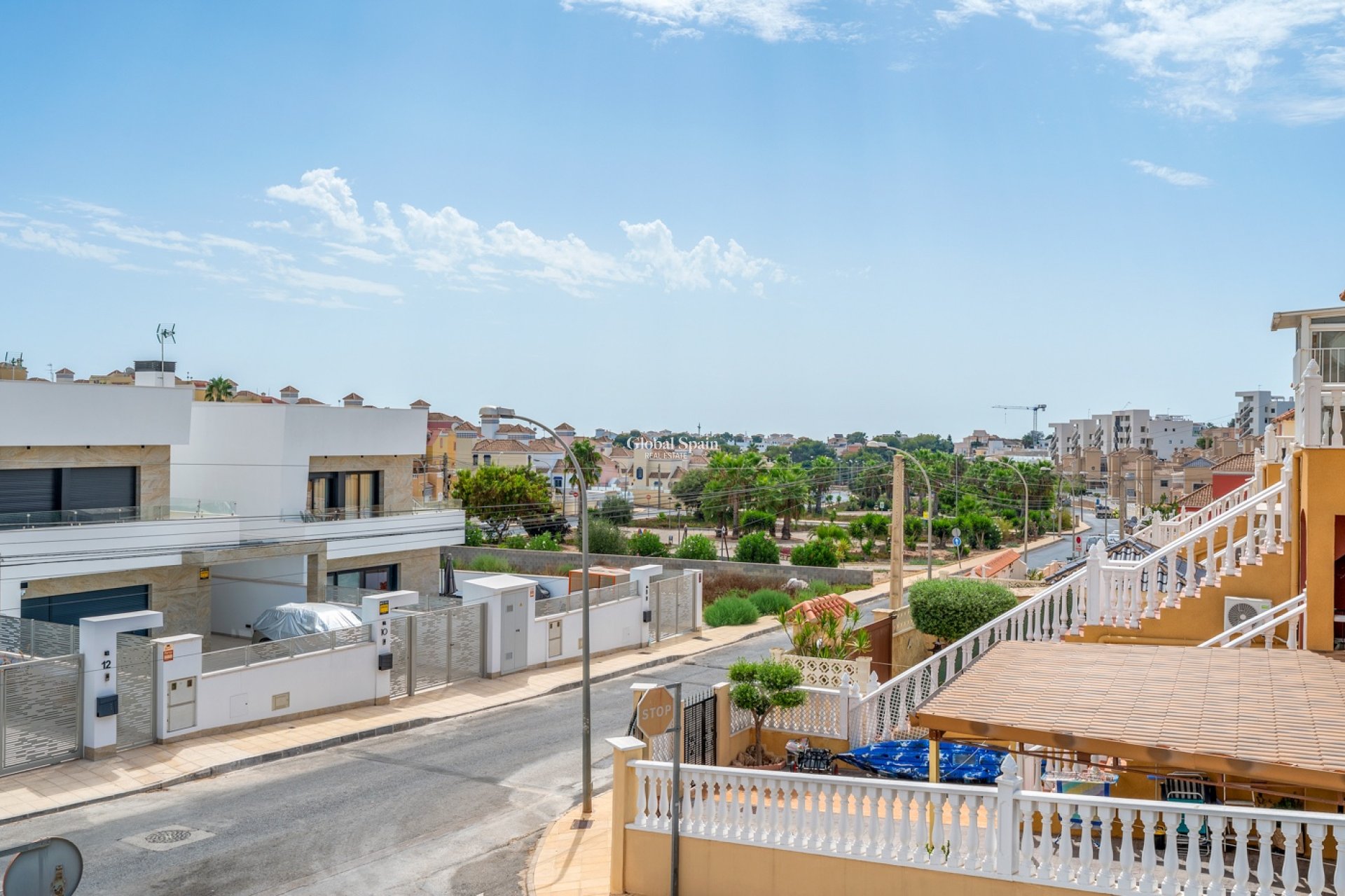 Resale - VILLA -
ORIHUELA COSTA - El Galan
