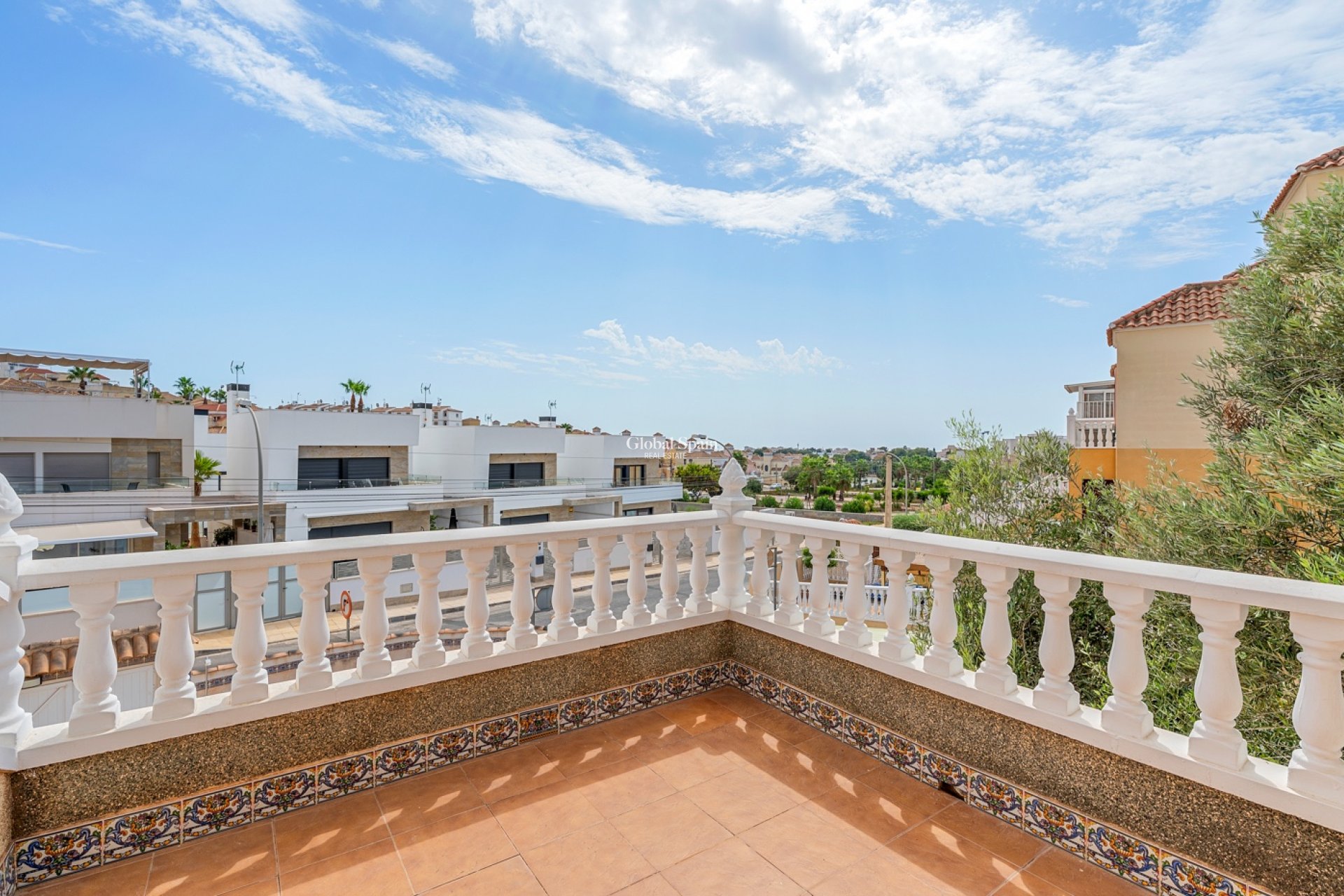 Resale - VILLA -
ORIHUELA COSTA - El Galan