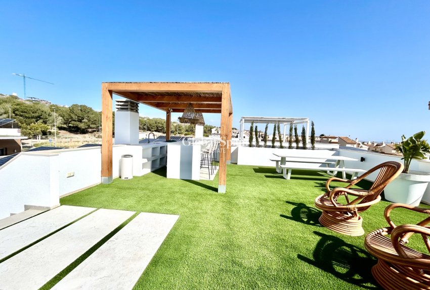 Resale - VILLA -
ORIHUELA COSTA - Inland