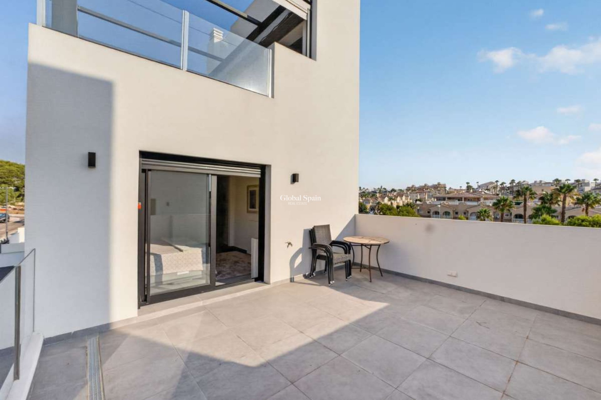 Resale - VILLA -
ORIHUELA COSTA - Inland