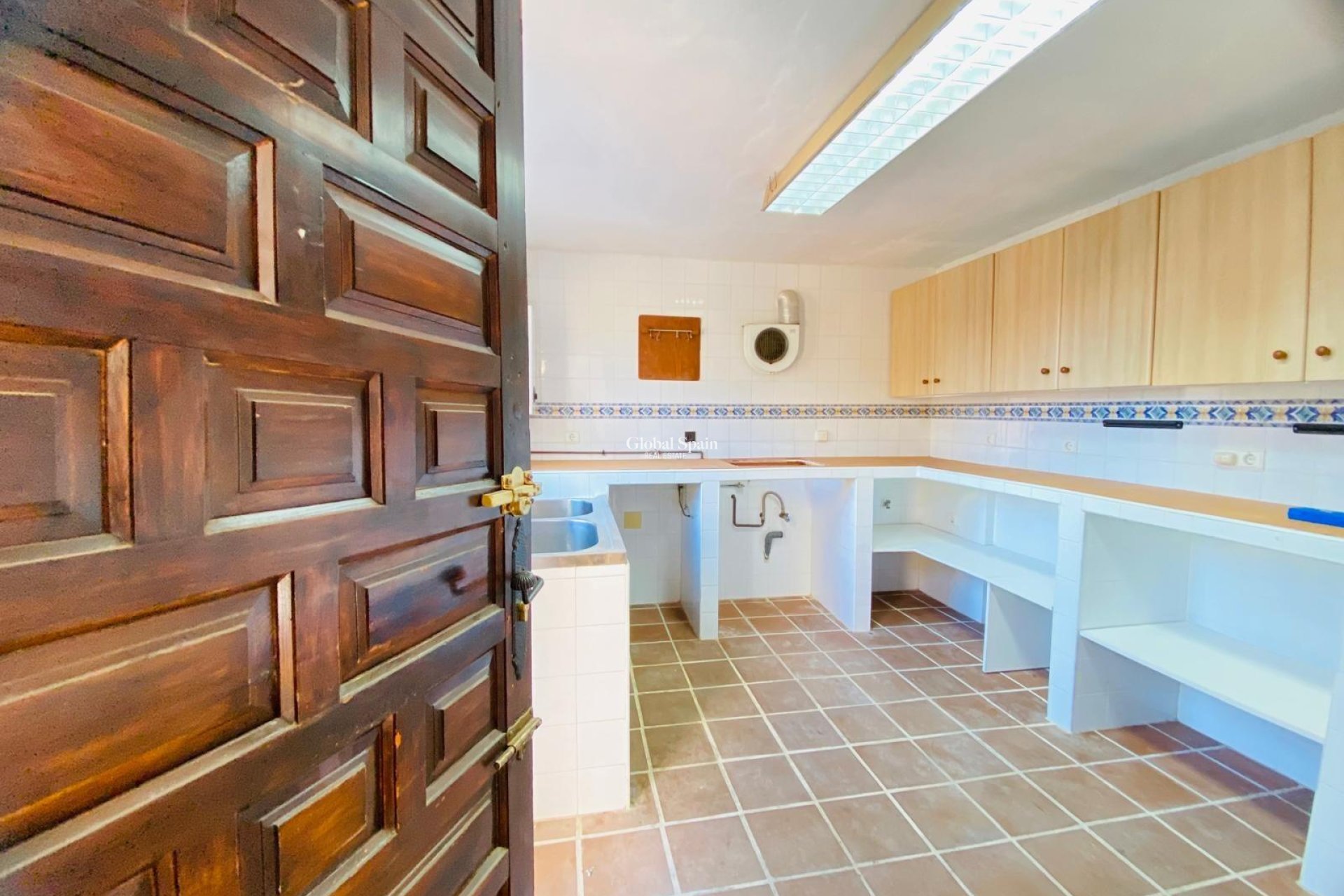 Resale - VILLA -
ORIHUELA COSTA - La Florida