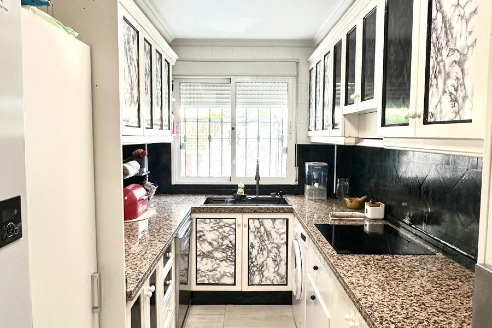 Resale - VILLA -
ORIHUELA COSTA - La Regia