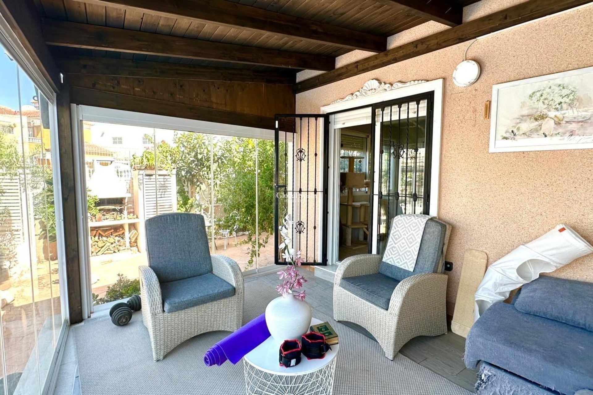 Resale - VILLA -
ORIHUELA COSTA - La Regia