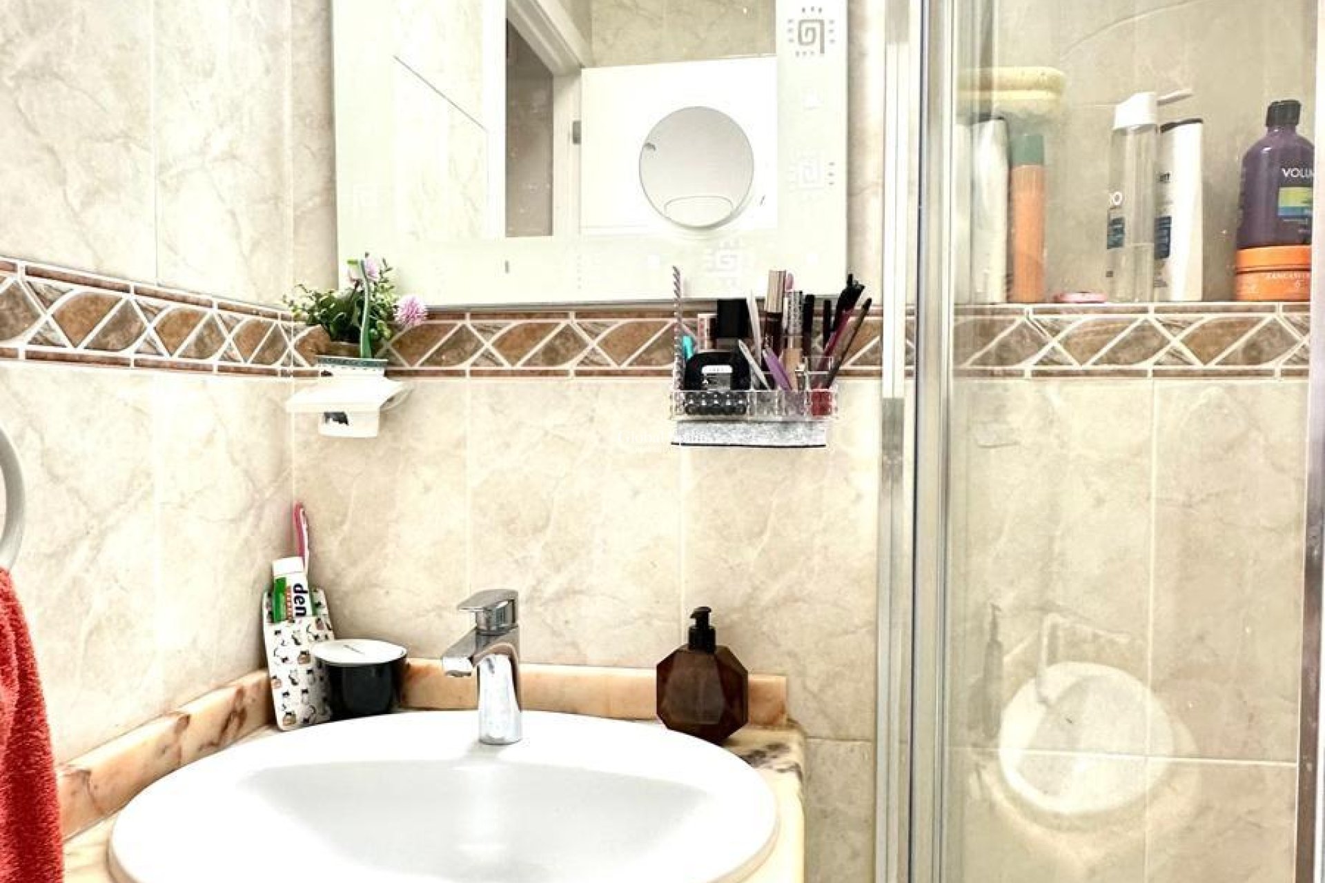 Resale - VILLA -
ORIHUELA COSTA - La Regia