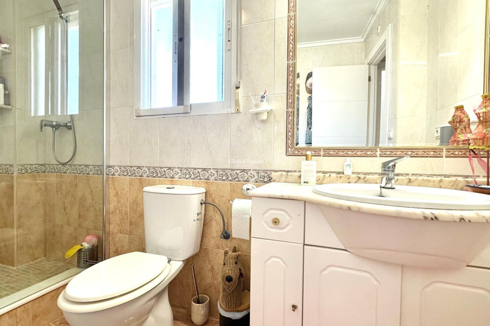 Resale - VILLA -
ORIHUELA COSTA - La Regia