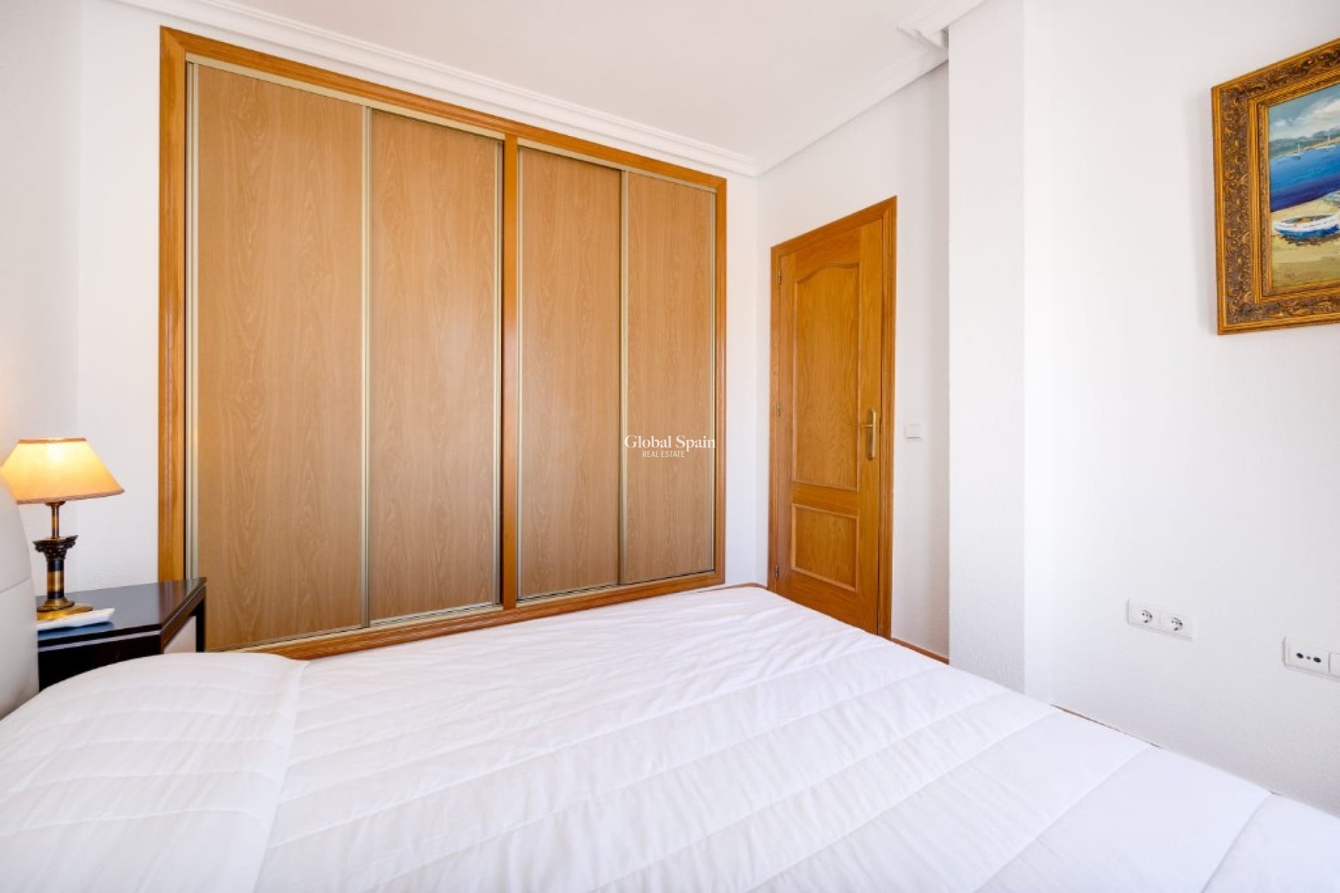 Resale - Villa -
ORIHUELA COSTA - La Zenia