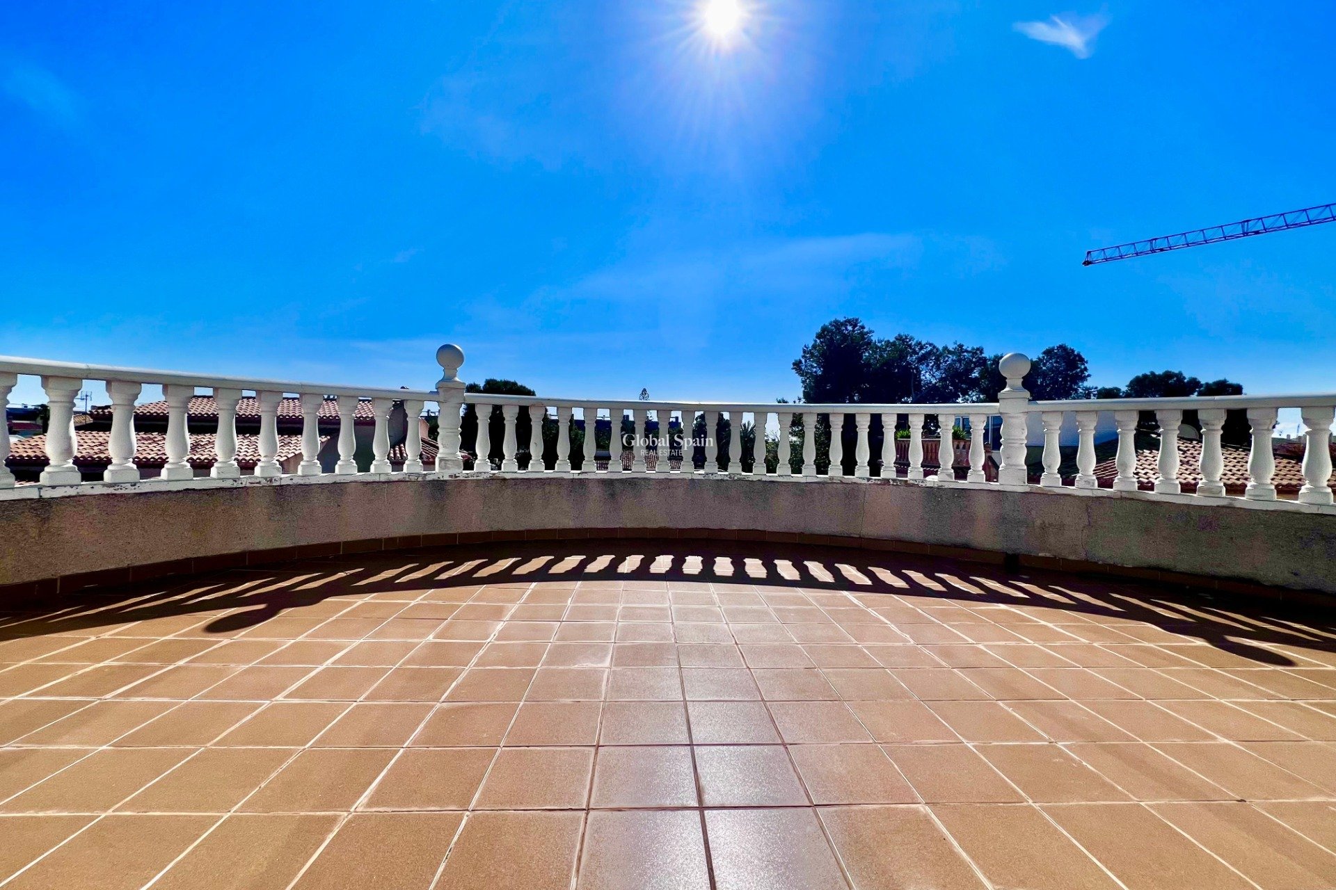 Resale - VILLA -
ORIHUELA COSTA - La Zenia