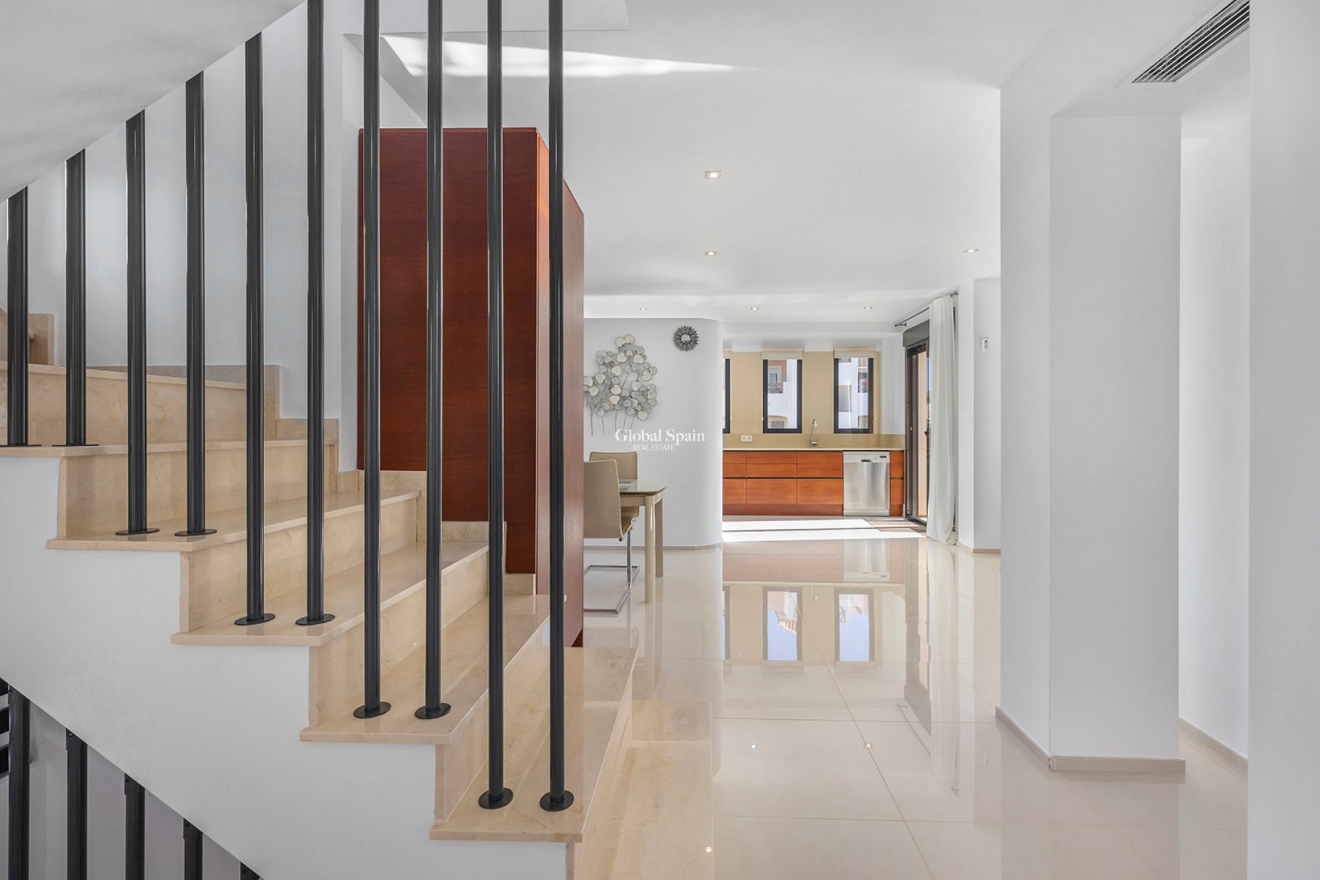 Resale - Villa -
ORIHUELA COSTA - La Zenia