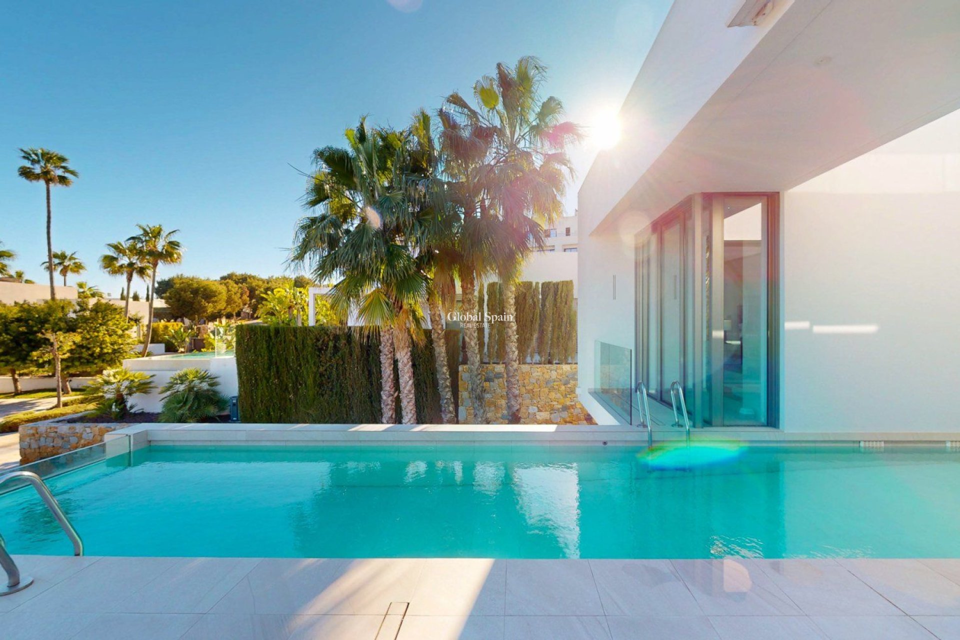 Resale - VILLA -
ORIHUELA COSTA - Las Colinas Golf