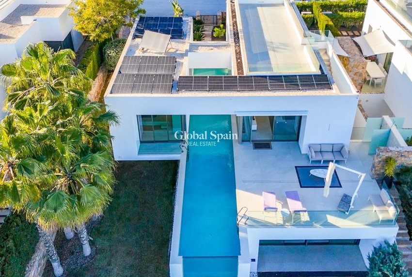 Resale - VILLA -
ORIHUELA COSTA - Las Colinas Golf