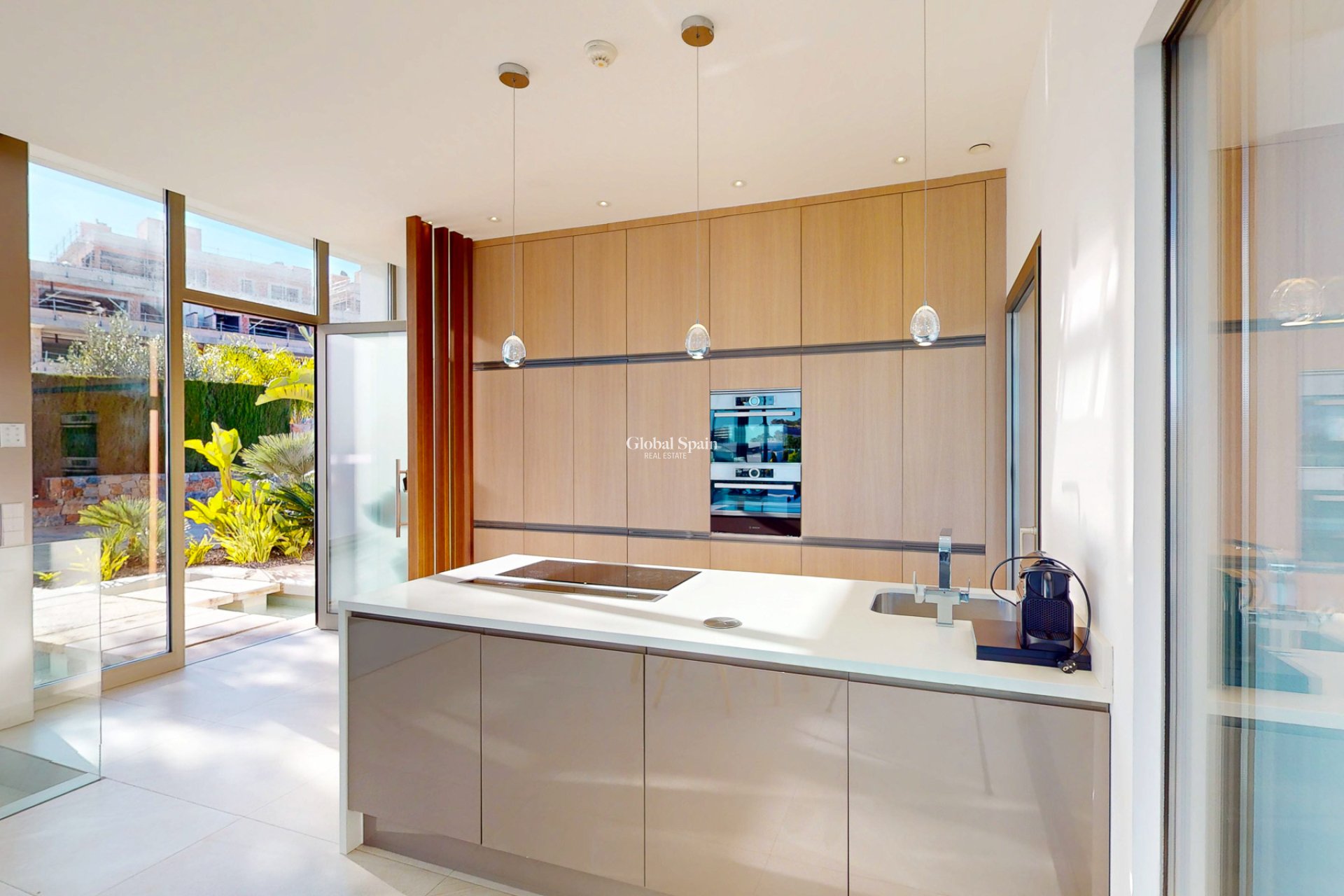 Resale - Villa -
ORIHUELA COSTA - Las Colinas Golf