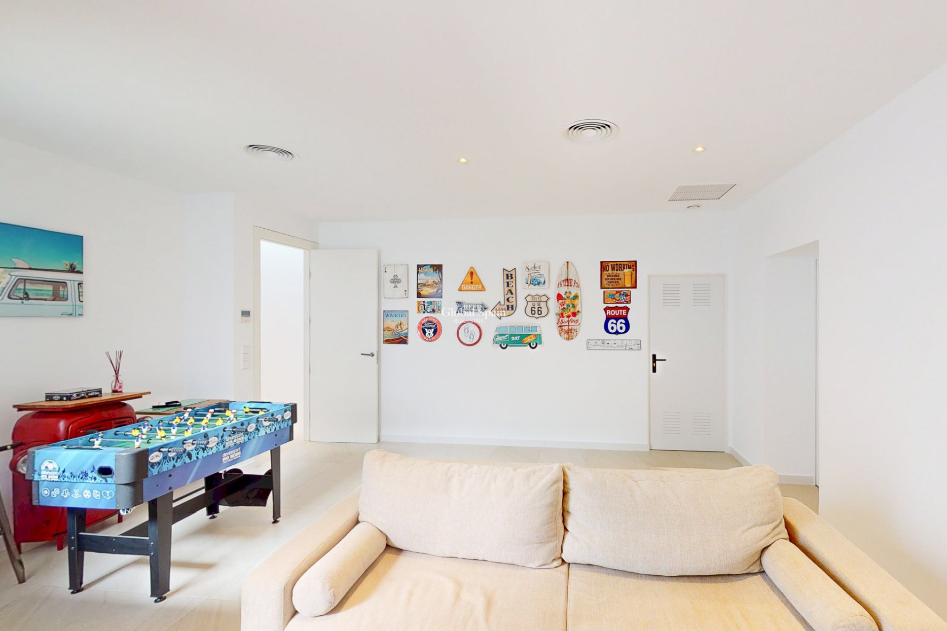 Resale - Villa -
ORIHUELA COSTA - Las Colinas Golf