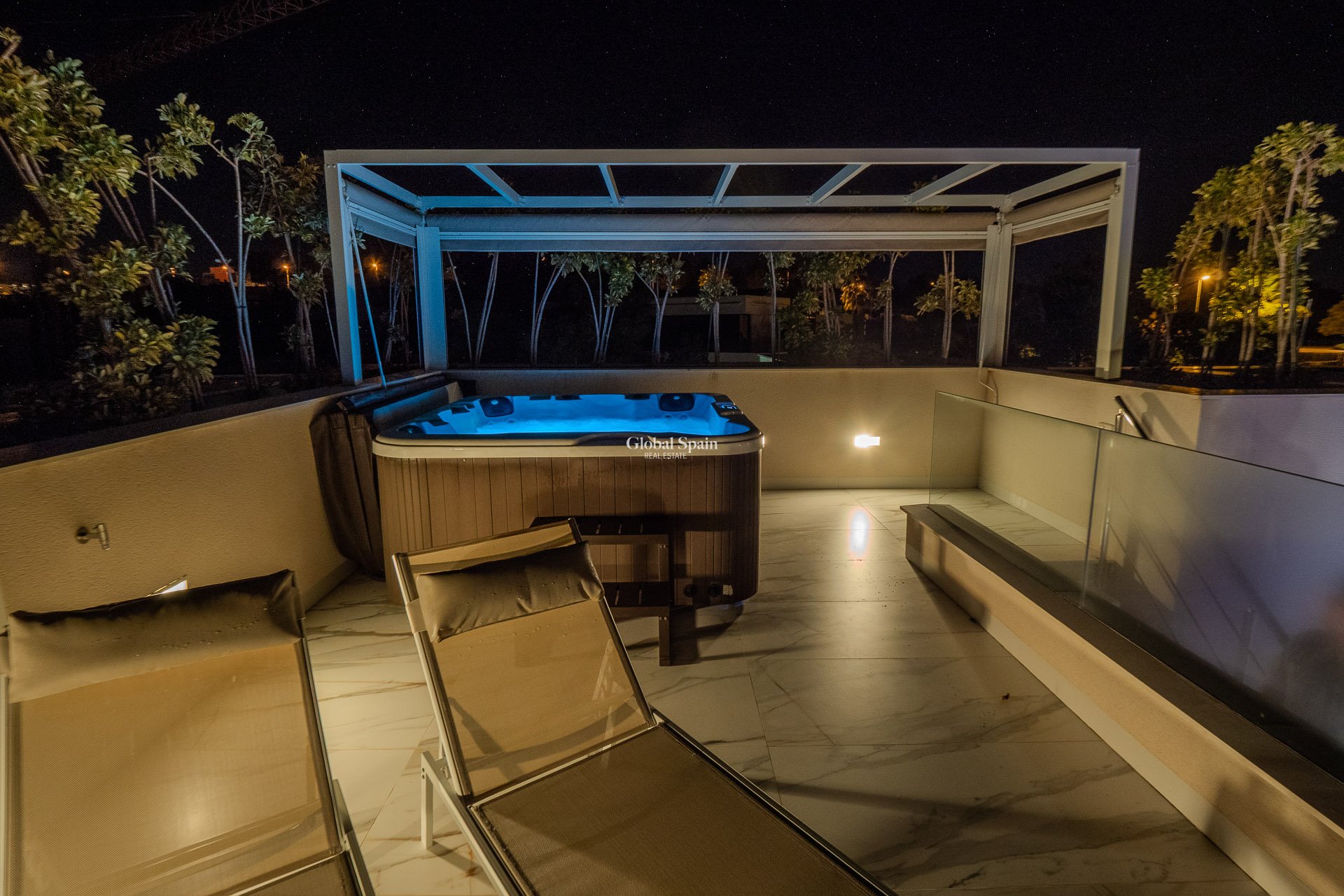 Resale - Villa -
ORIHUELA COSTA - Las Colinas Golf