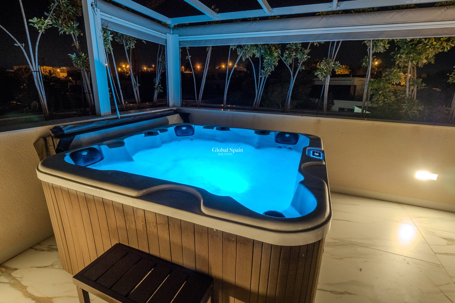 Resale - Villa -
ORIHUELA COSTA - Las Colinas Golf