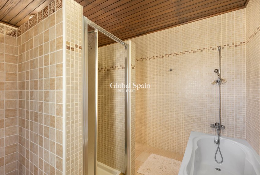 Resale - Villa -
ORIHUELA COSTA - Las Filipinas