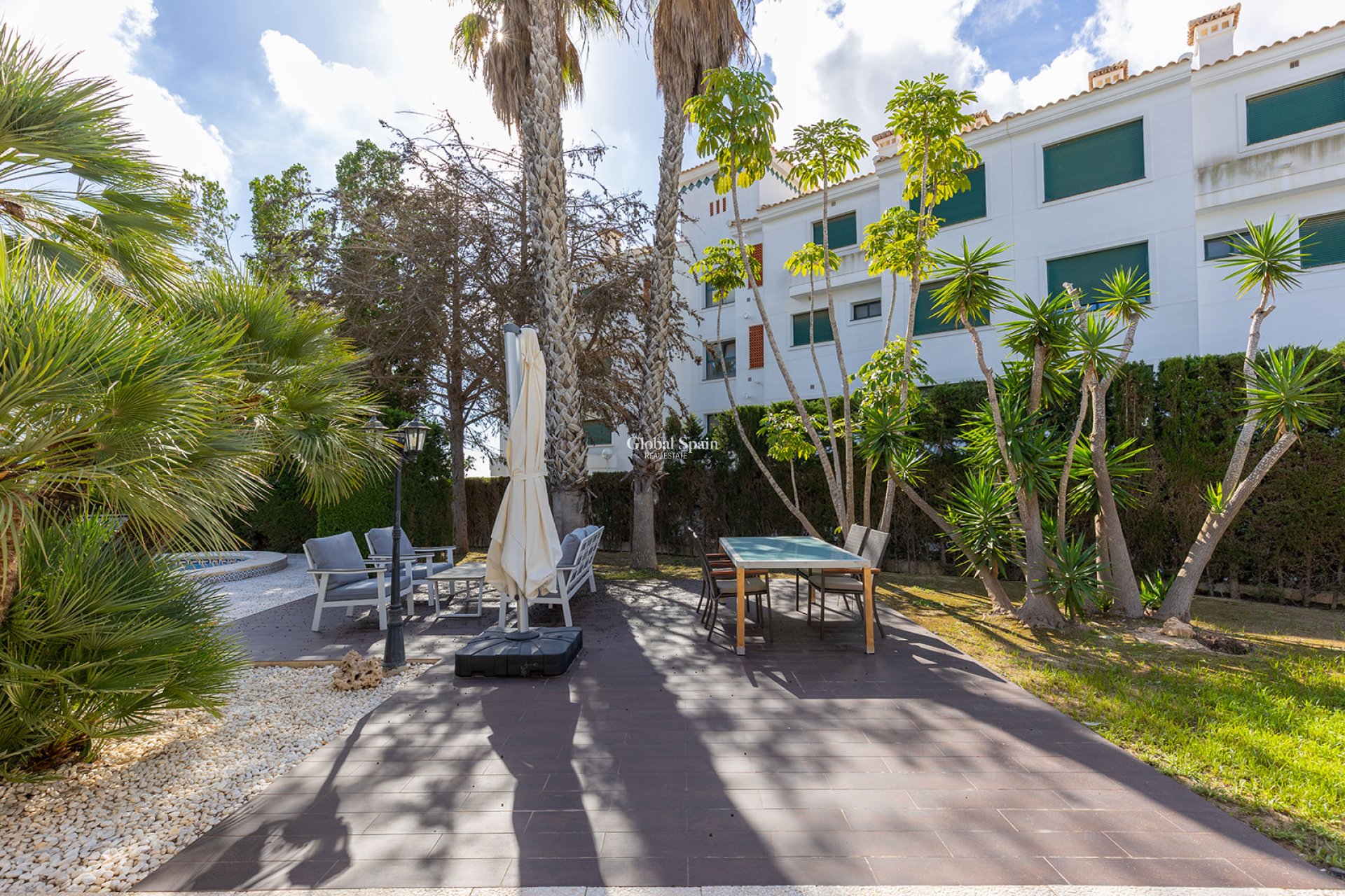 Resale - VILLA -
ORIHUELA COSTA - Las Filipinas