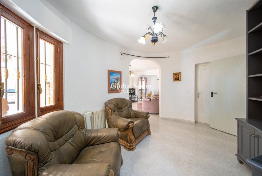 Resale - Villa -
ORIHUELA COSTA - Las Filipinas