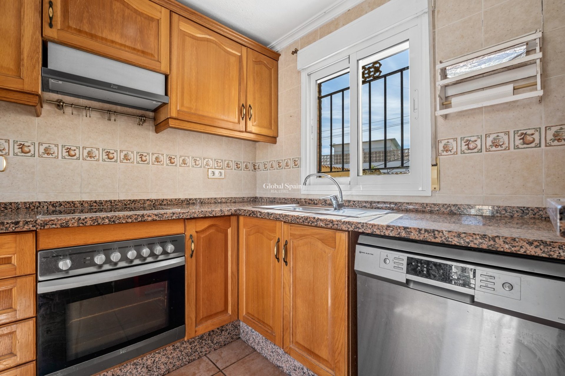 Resale - VILLA -
ORIHUELA COSTA - Las Filipinas