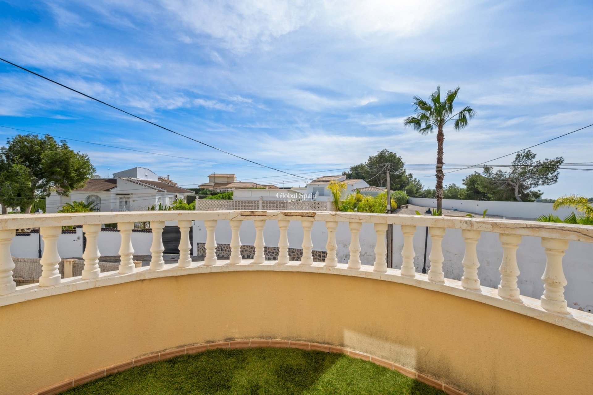 Resale - VILLA -
ORIHUELA COSTA - Las Filipinas
