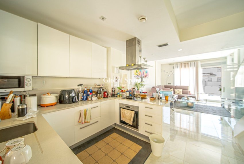 Resale - Villa -
ORIHUELA COSTA - Lomas de Cabo Roig