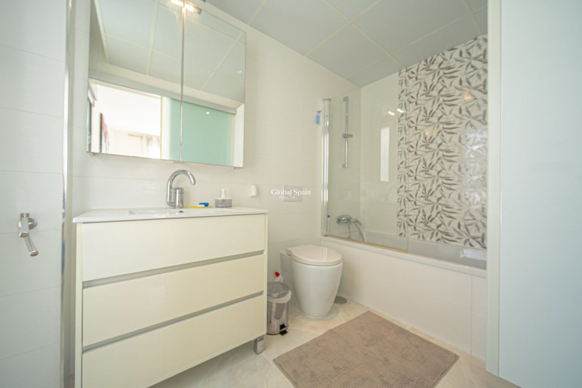 Resale - Villa -
ORIHUELA COSTA - Lomas de Cabo Roig