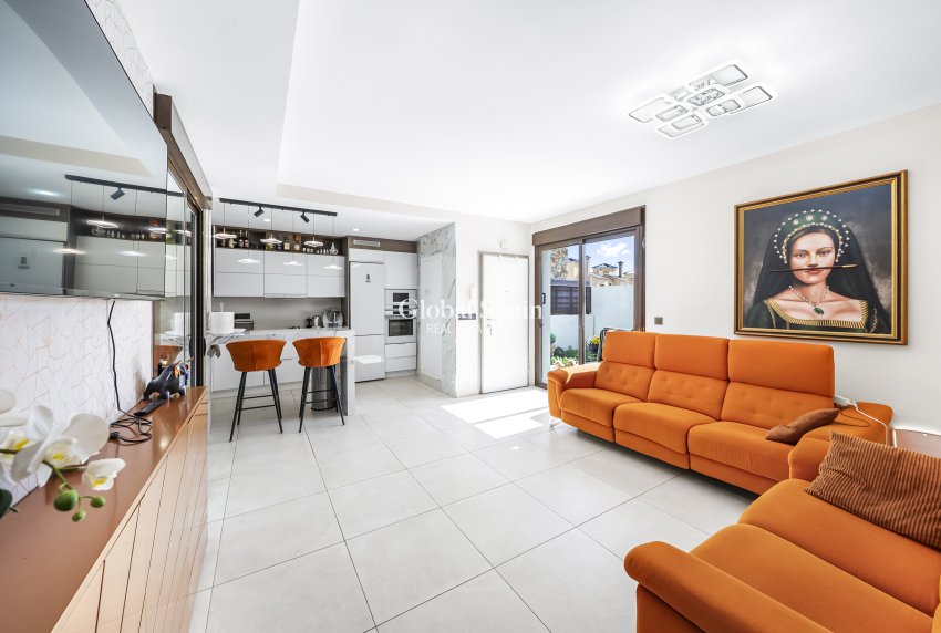 Resale - Villa -
ORIHUELA COSTA - Lomas de Cabo Roig