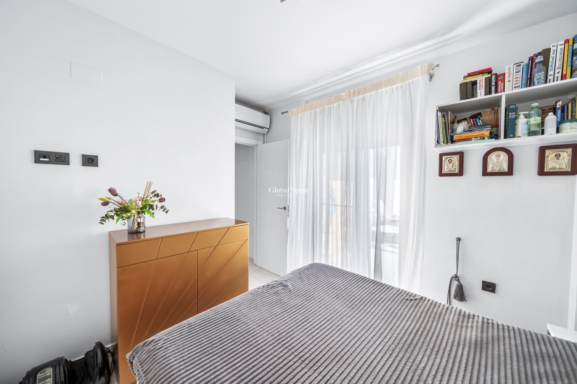 Resale - Villa -
ORIHUELA COSTA - Lomas de Cabo Roig