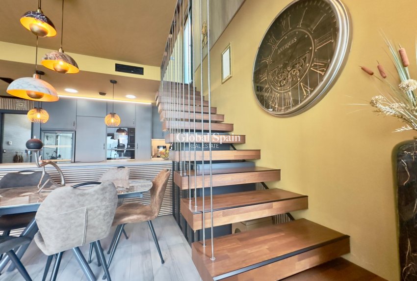 Resale - VILLA -
ORIHUELA COSTA - Lomas de Cabo Roig