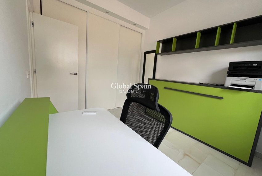 Resale - VILLA -
ORIHUELA COSTA - Lomas de Cabo Roig