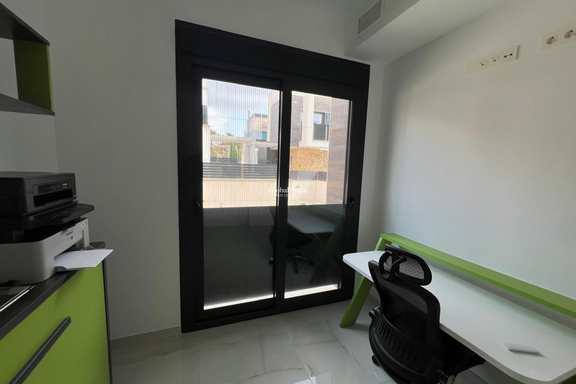 Resale - VILLA -
ORIHUELA COSTA - Lomas de Cabo Roig