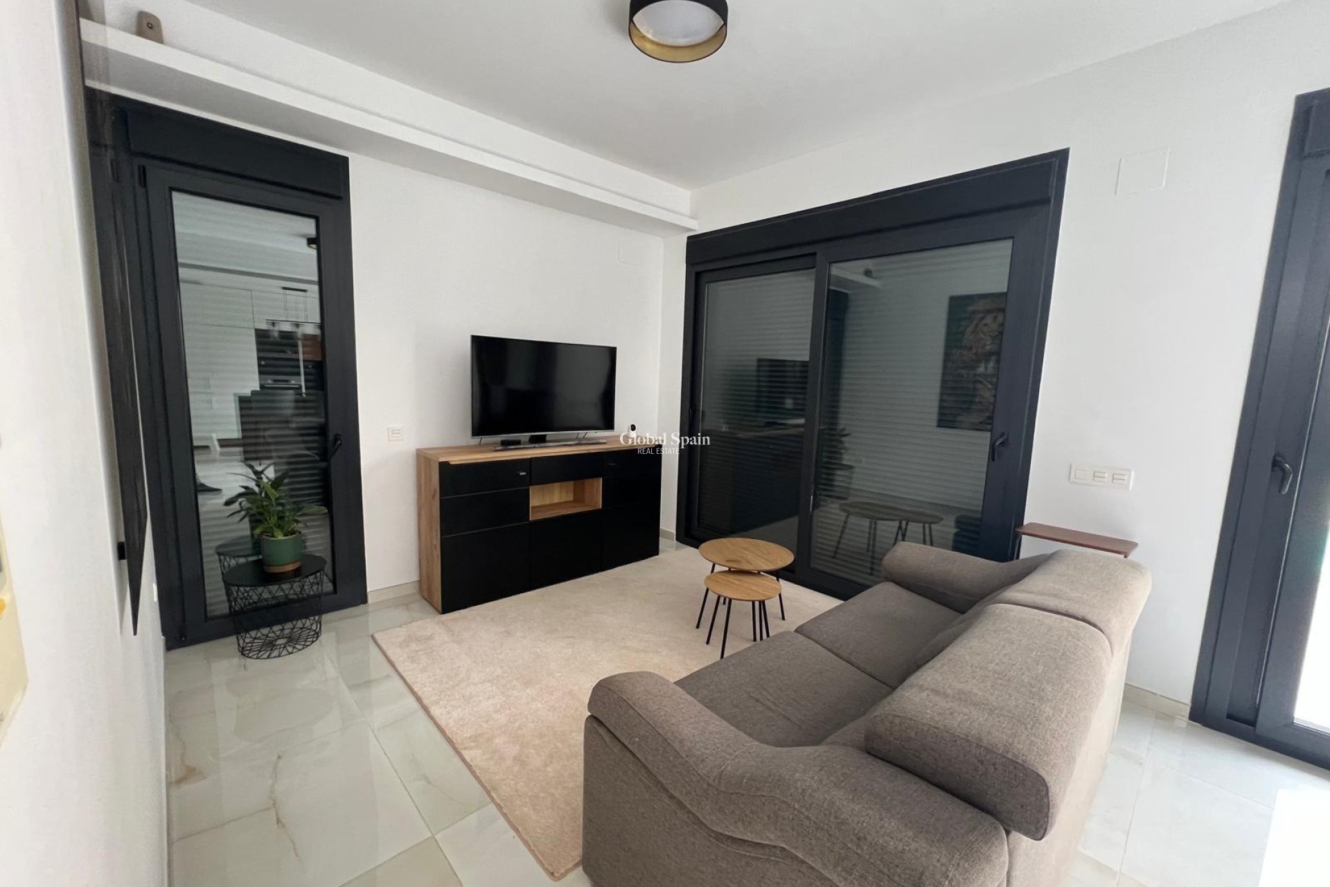 Resale - VILLA -
ORIHUELA COSTA - Lomas de Cabo Roig