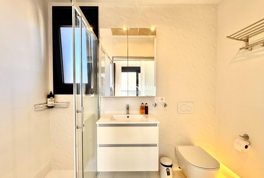 Resale - VILLA -
ORIHUELA COSTA - Lomas de Cabo Roig