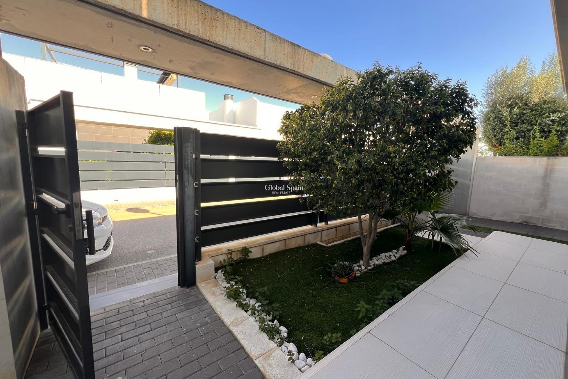 Resale - VILLA -
ORIHUELA COSTA - Lomas de Cabo Roig
