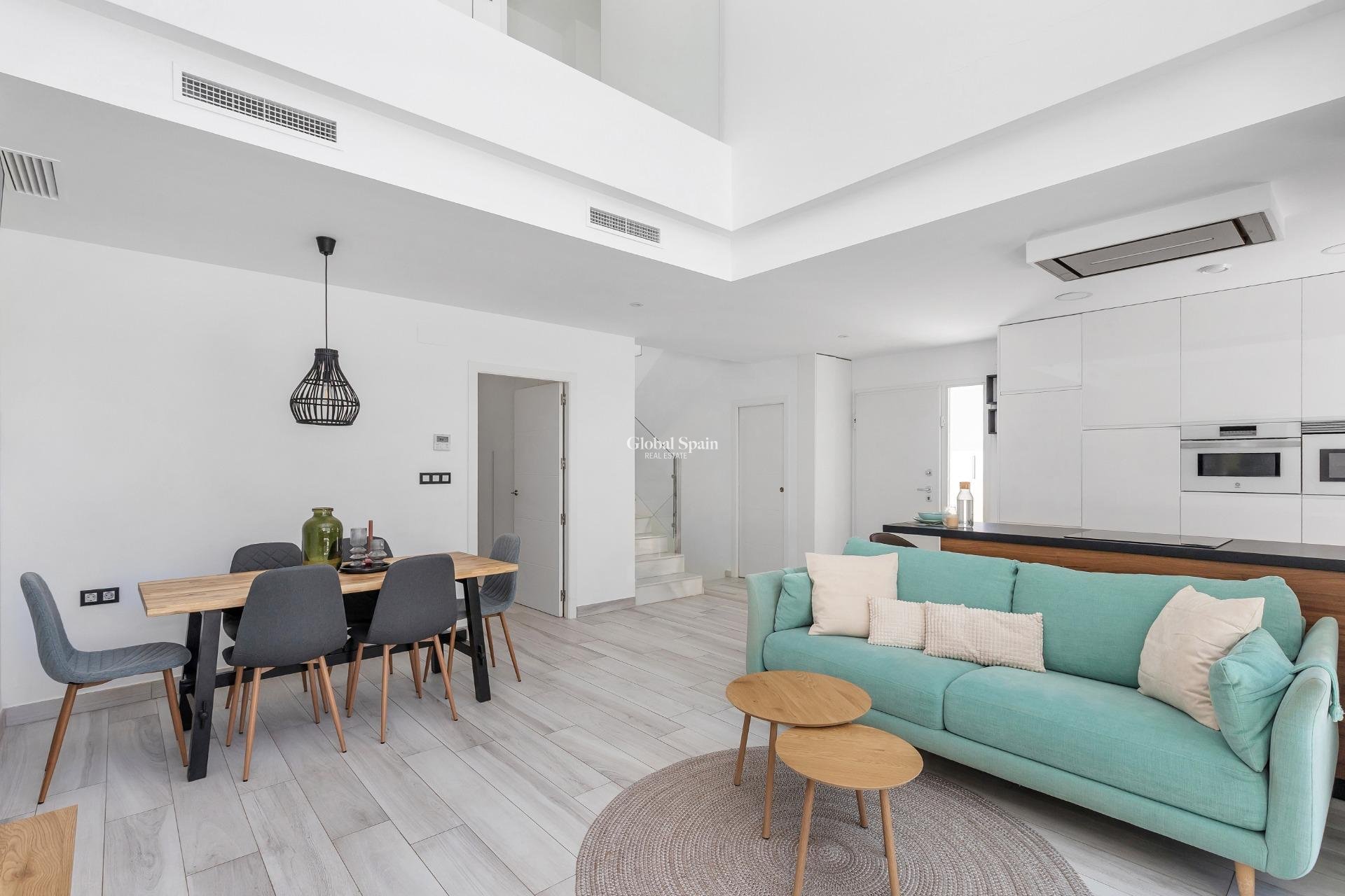 Resale - VILLA -
ORIHUELA COSTA - Lomas de Cabo Roig