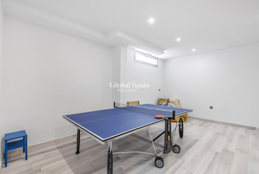 Resale - VILLA -
ORIHUELA COSTA - Lomas de Cabo Roig