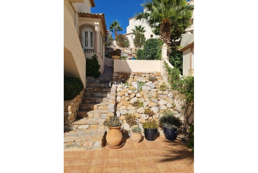 Resale - VILLA -
ORIHUELA COSTA - Lomas De Campoamor-las Ramblas