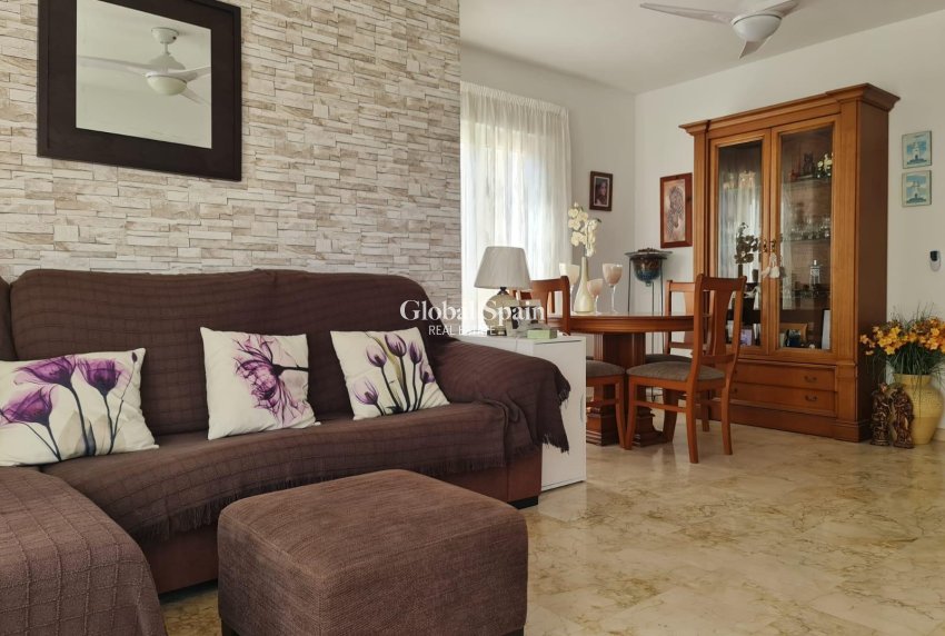Resale - VILLA -
ORIHUELA COSTA - Lomas De Campoamor-las Ramblas