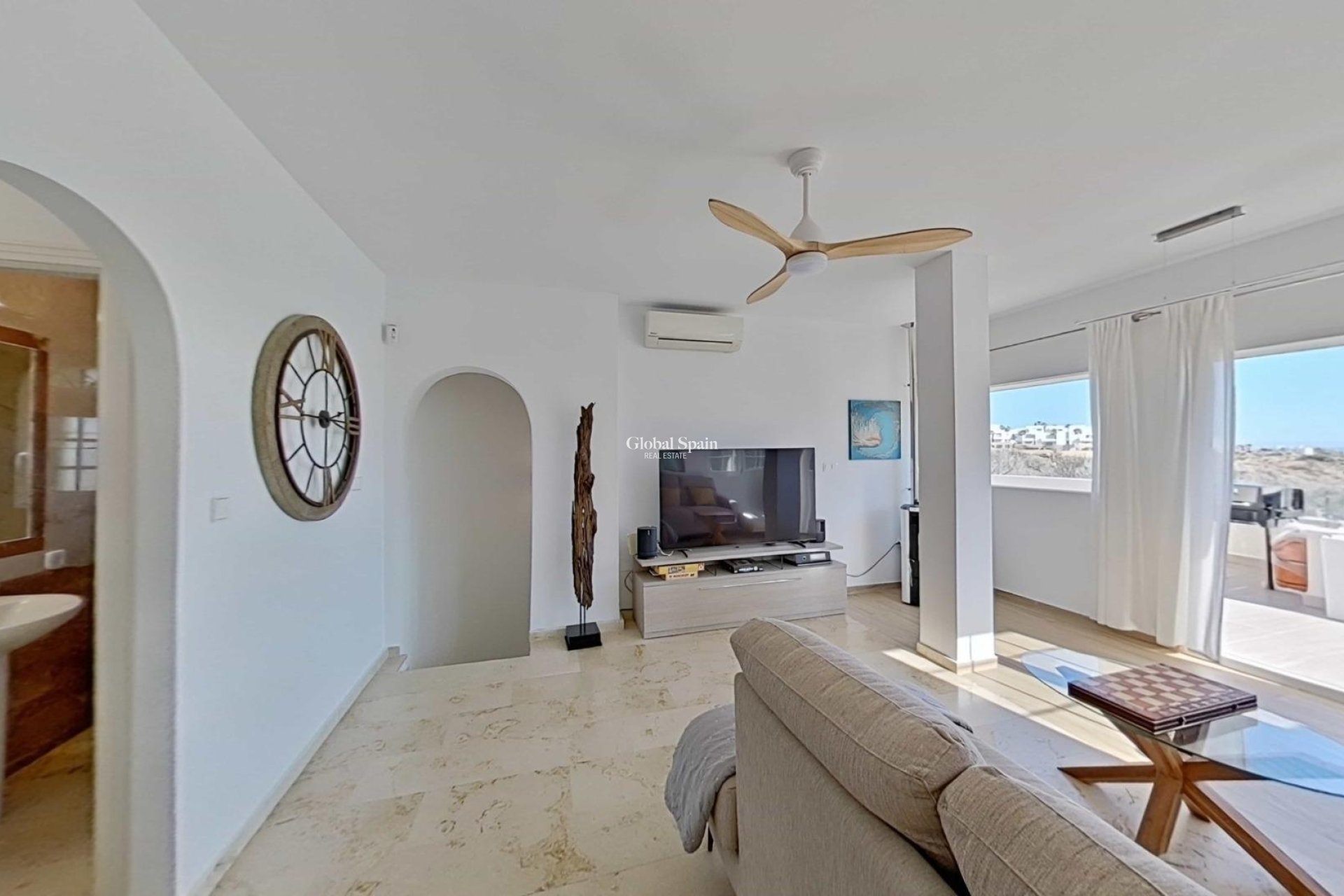 Resale - VILLA -
ORIHUELA COSTA - Lomas de Campoamor-Las Ramblas