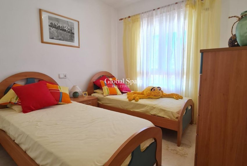 Resale - VILLA -
ORIHUELA COSTA - Lomas De Campoamor-las Ramblas