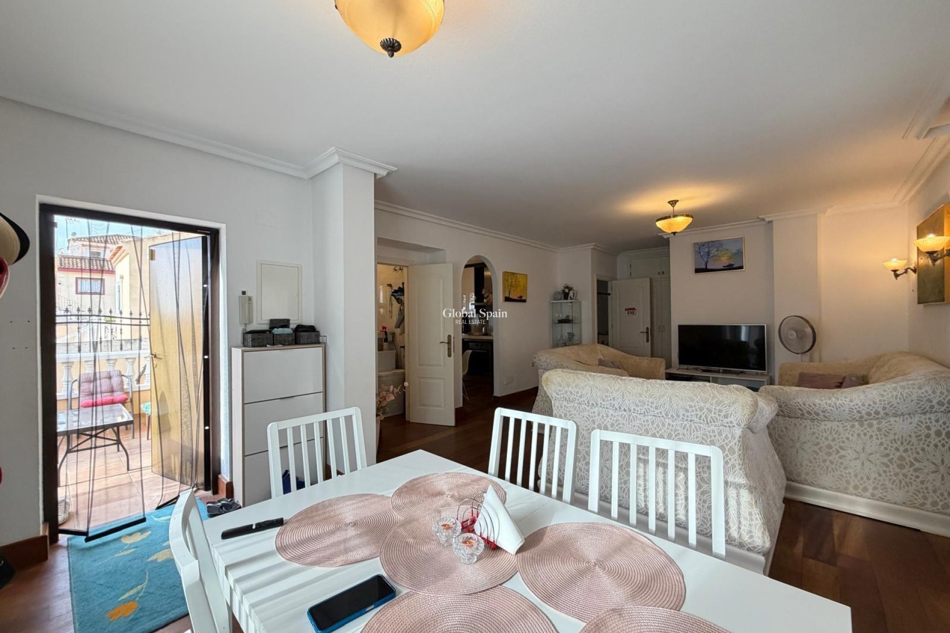 Resale - VILLA -
ORIHUELA COSTA - Lomas De Don Juan