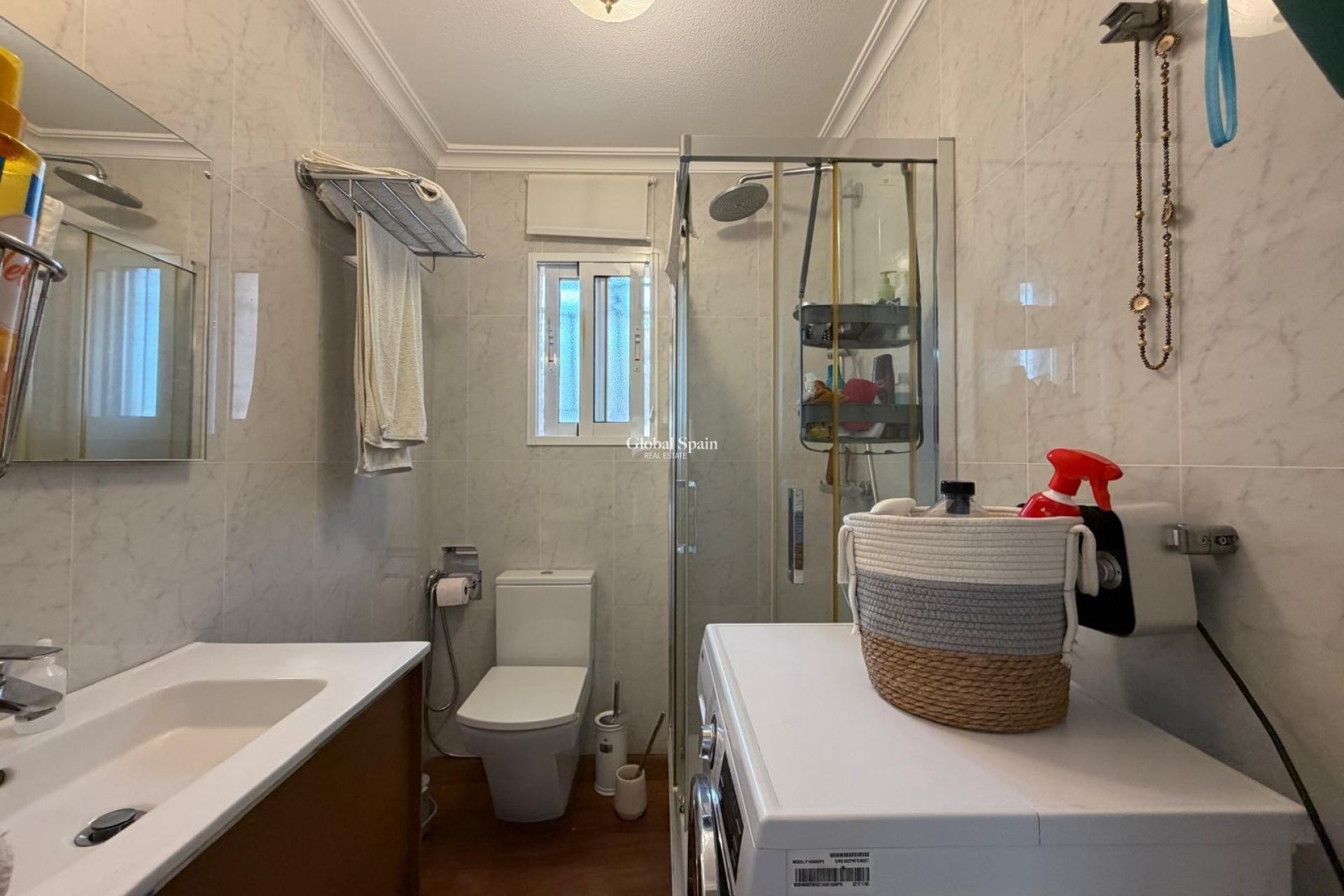 Resale - VILLA -
ORIHUELA COSTA - Lomas De Don Juan